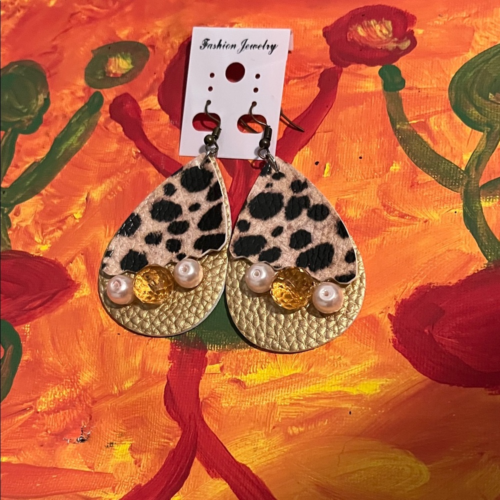 Chic Leopard Print Gold Teardrop Earrings